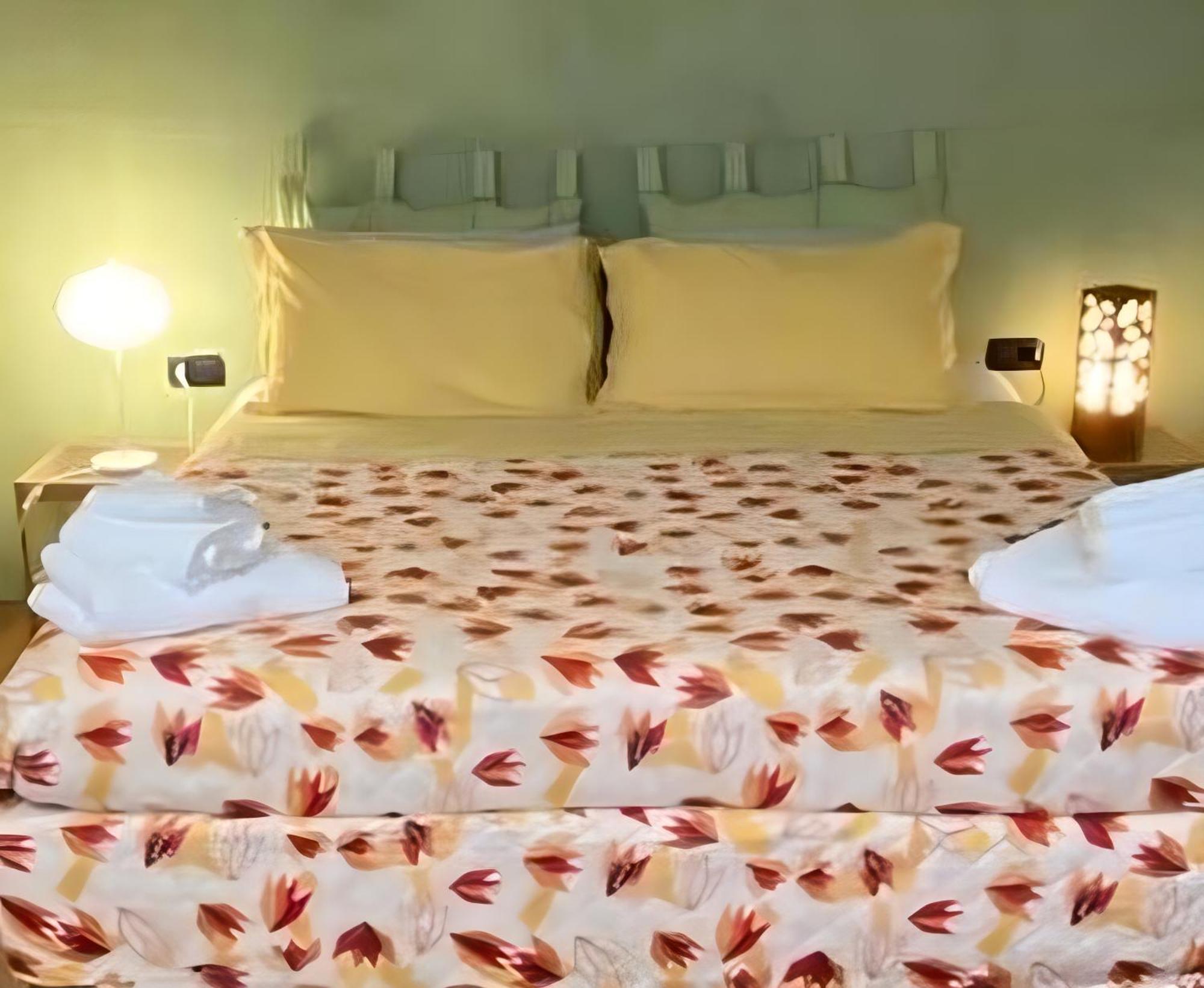 Notte Di Note - Home Hospitality Busto Arsizio Luaran gambar